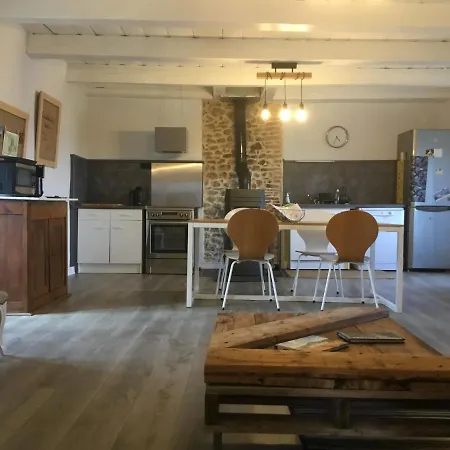 De La Sagne Holiday home Apchat